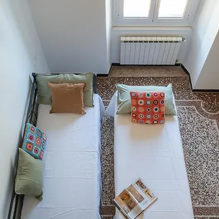 Large Apartment With Parking Space *