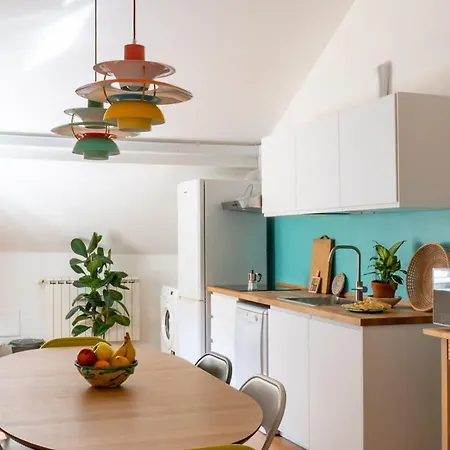 Large Apartment With Parking Space Appartement